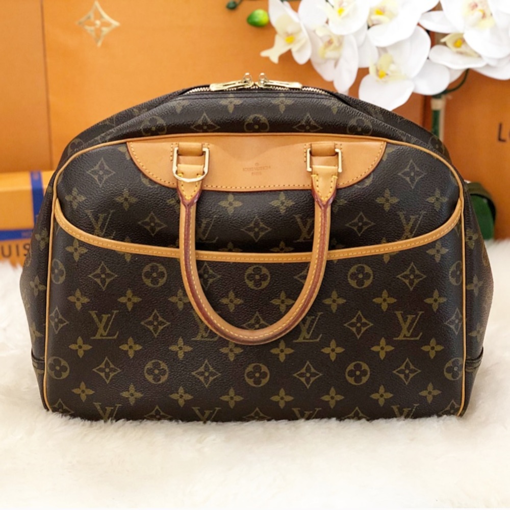 ✨Beautiful✨ Louis Vuitton Deauville